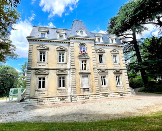 mairie-sainte-foy-les-lyon-01