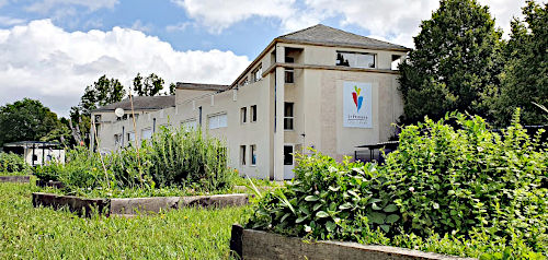 college-saint-etienne-chambray-01