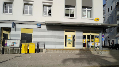 poste-albertiville-01