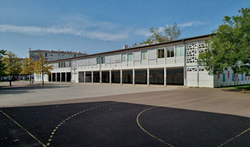 ecole-blanches-fleurs-01