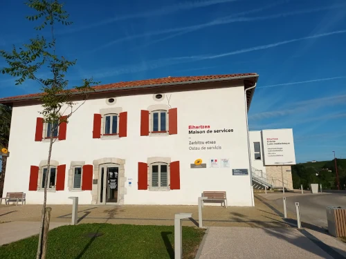 maison-de-la-communaute-bidache-01