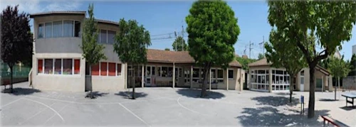 ecole-sainte-therese-bourg-01
