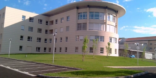 centre-hospitalier-emile-roux-01