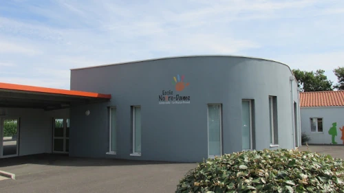 ecole-notre-dame-landevieille-01