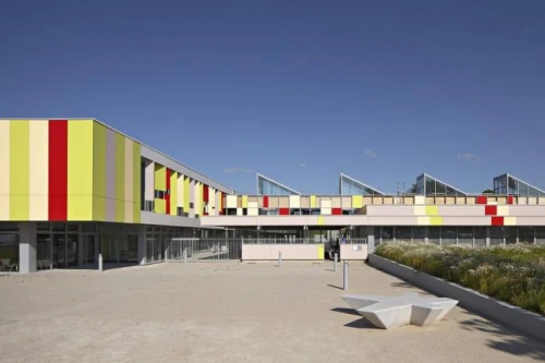 college-anne-frank-plescop-01